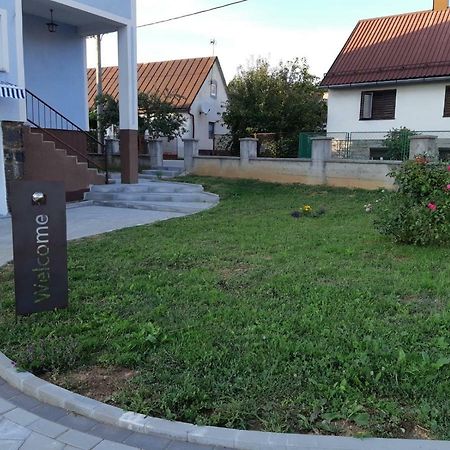 Apartment Upper Town Gospić Exteriér fotografie